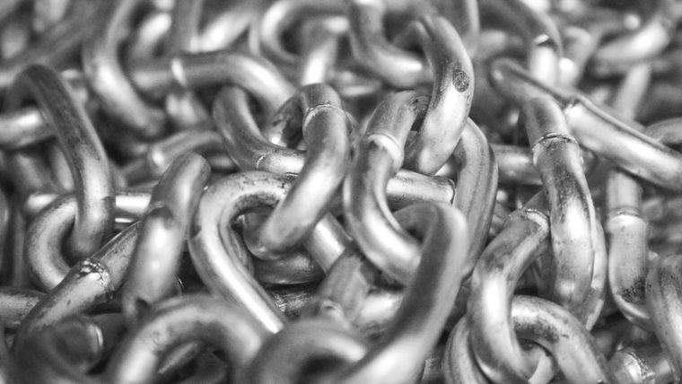 A metal chain